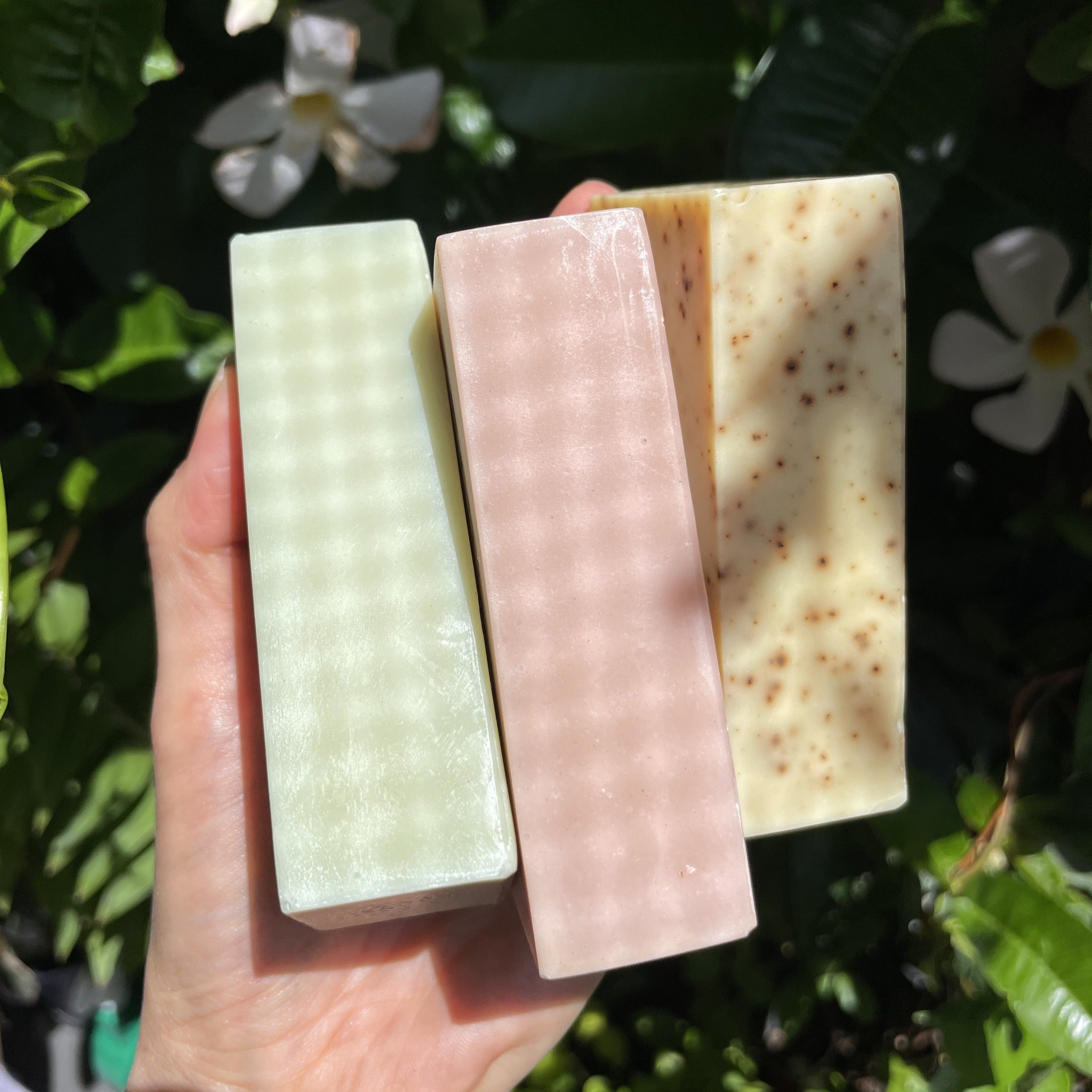 Australian Green Clay & Spearmint Face & Body Soap Bar 140g